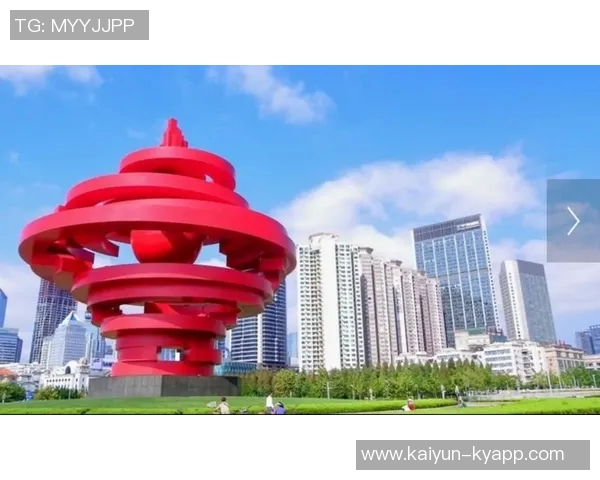 吴柳芳凭借创纪录的236万票荣获直播吧体育女神大赛冠军荣耀加身