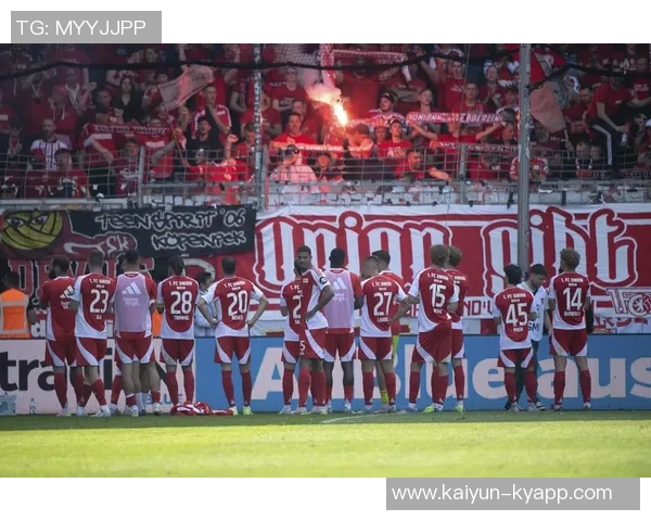 拜仁防守漏洞显著巴拉克呼吁球队在欧冠中提升专注力