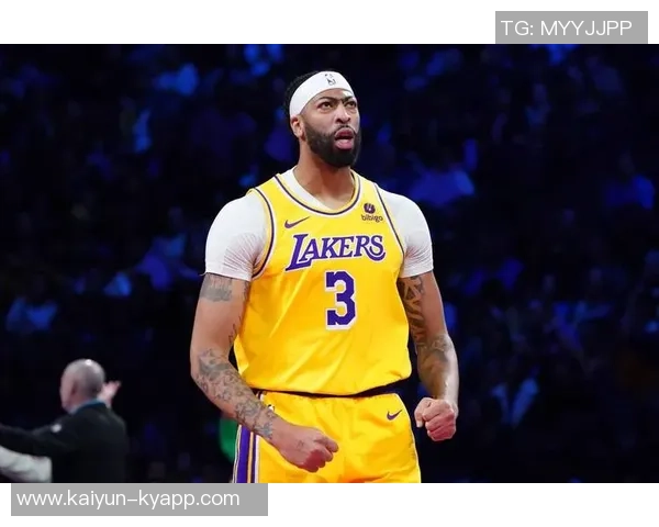 浓眉强势回归全场最高24分14板下半场独得20分助球队反弹